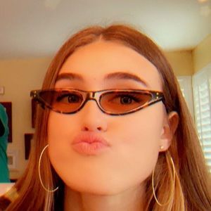 Meet your Posher, Emmerson